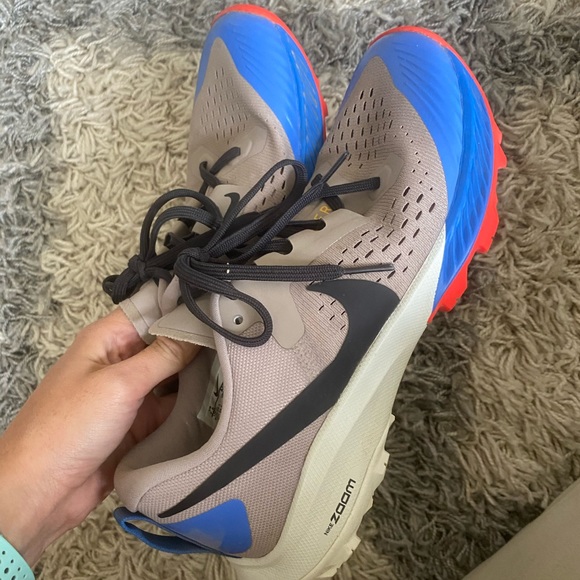 Nike Air Zoom Terra Kiger Trail Running Shoes - Picture 3 of 8